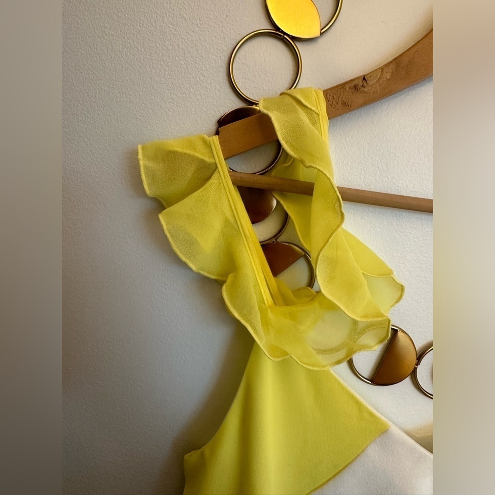 SOLD- NWT Zara Ruffle Strap TankTop Womens Size Small Yellow White Gray Blouse - Picture 3 of 9